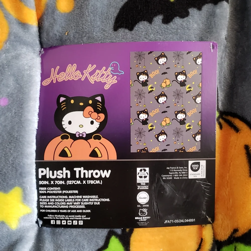 Hello Kitty Halloween Gray Plush Throw Blanket Sanrio 50x70